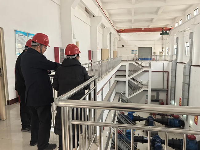 索凌电气新春慰问送关怀，节前安全督导保平安